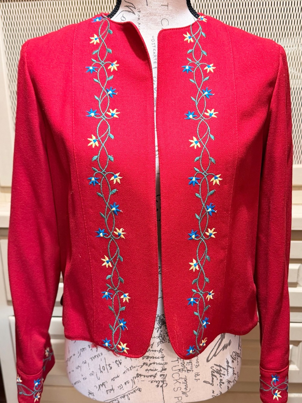 Rare Vintage Carol Horn Open-Front Embroidered Jacket
